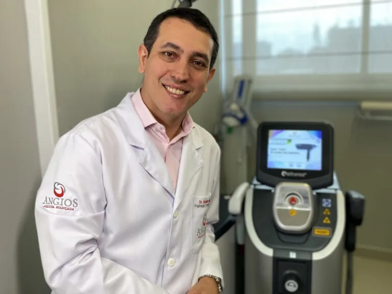 Formação acadêmica do Dr. Ronaldo Nardão